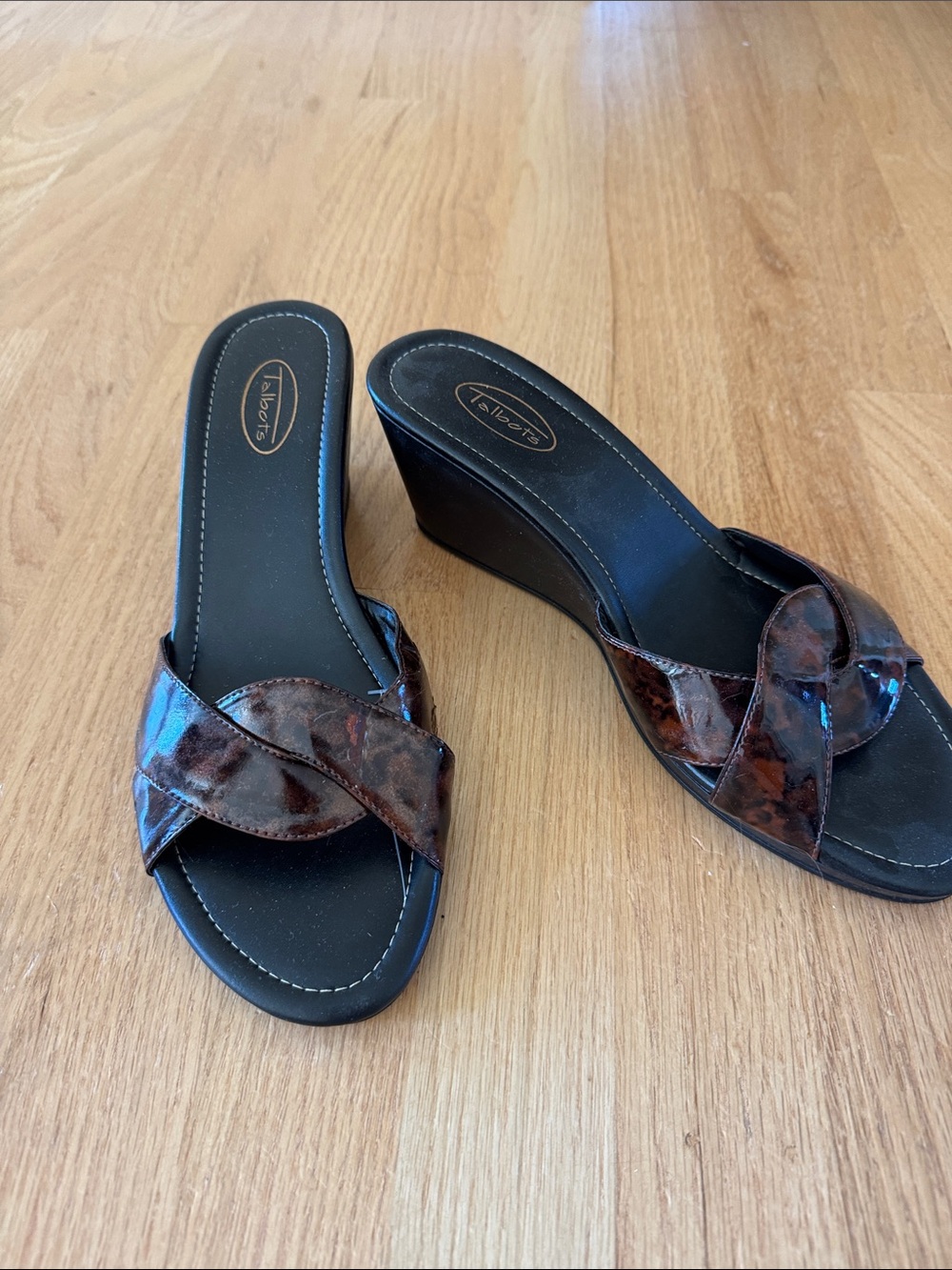 Talbots Tortoiseshell-Look Patent Wedge Slide Sandals